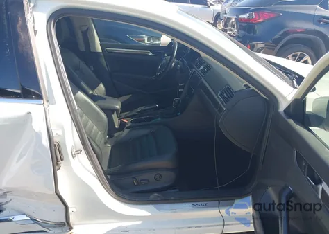 2017 Volkswagen Passat 1.8T Sel Premium from USA, damaged, VIN 1VWCT7A35HC053497